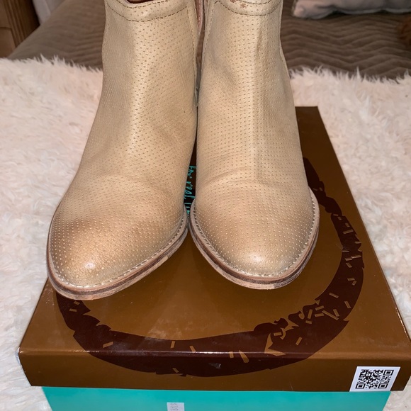 Diba booties - Picture 6 of 6